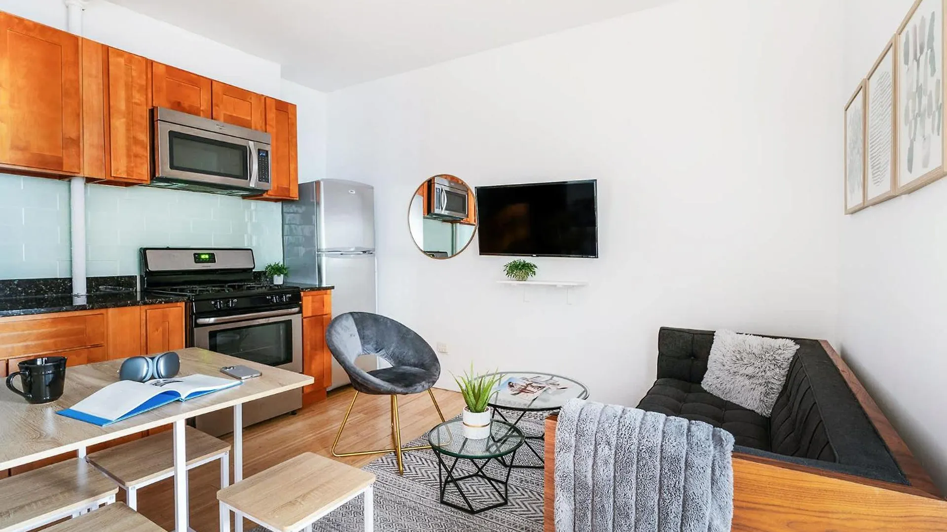 102-1A Best Value 2Br Apt Near Central Park New York